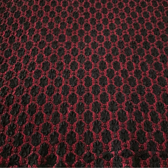 GLORIA VANDERBILT, RED/BLACK SLEEVELESS BLOUSE, SIZE: M - Picture 8 of 10